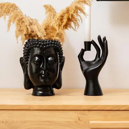 Naxos Petite In Town *