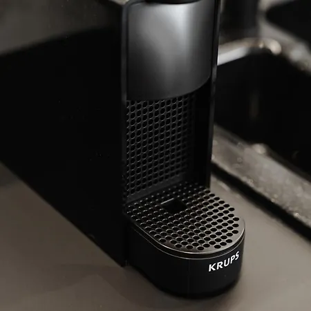 Naxos Petite In Town