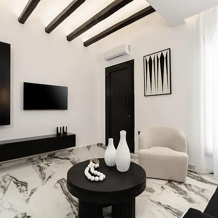 Naxos Petite In Town شقة *