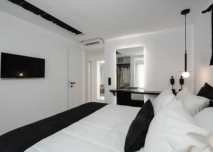 Naxos Petite In Town Apartment